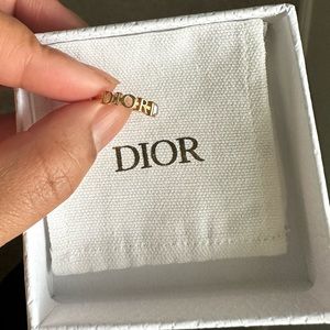 Dior Dio Evolution Ring in Gold Matte Finish